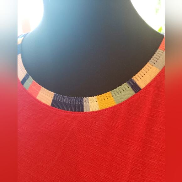 Lane Bryant T Shirt rayon spandex‎ blend sz 18/20 red and rainbow collar - Picture 4 of 6